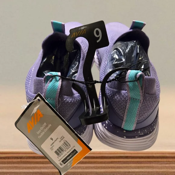 NWT AVIA SLIP-ON LIGHTWEIGHT JOGGER SNEAKER SIZE 9. - Picture 10 of 11